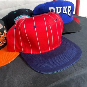 ♦️VTG Headmaster Red Snapback w/white stripes